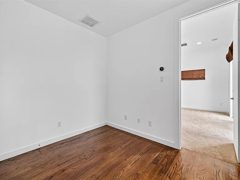 1409 Laird St #B — Photo 19