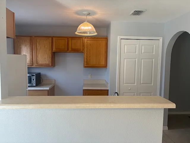 9831 Ashburn Lake Dr — Photo 4