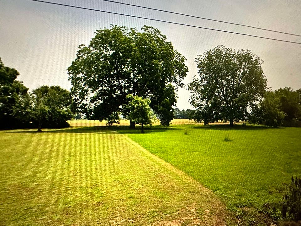 1st image of 0 Leslie Ave