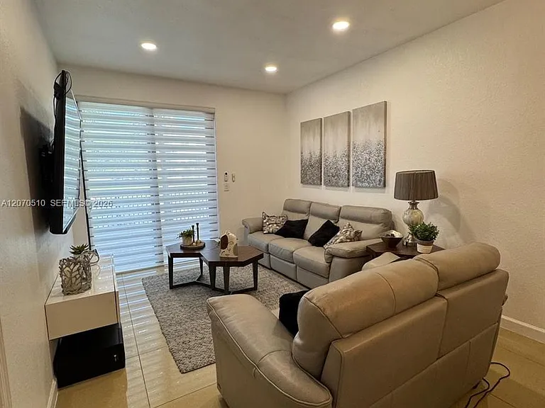 8715 NW 98th Ave #8715 — Photo 7