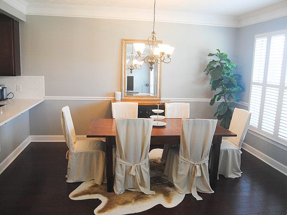 5th image of 1112 Paddock Park Cir