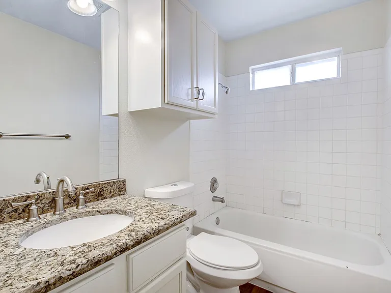 2619 Crown Arbor Dr — Photo 21