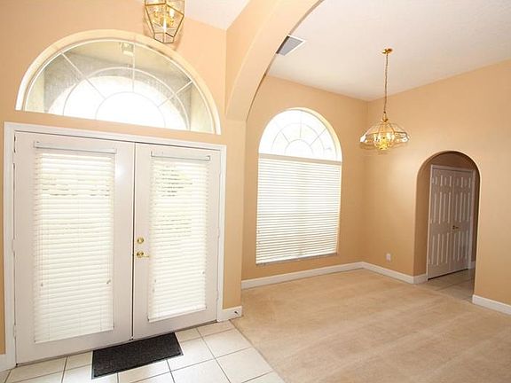 3rd image of 1554 Gants Cir