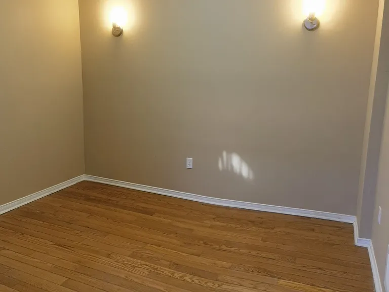 428 Bur Oak Ave #MAIN — Photo 4
