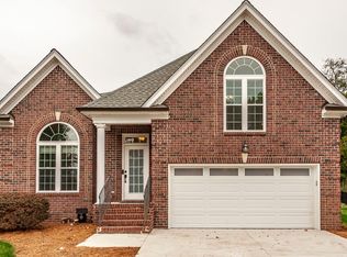 1158 Isaac Franklin Dr, Gallatin, TN 37066