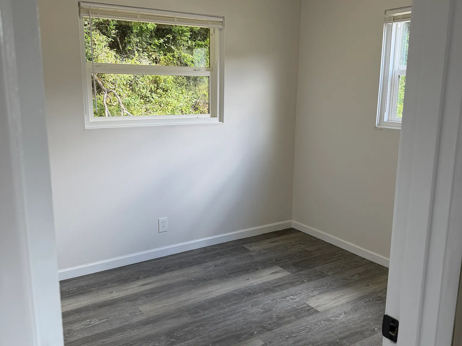 3 bed, 1100 sqft, $2,300 — Photo 3