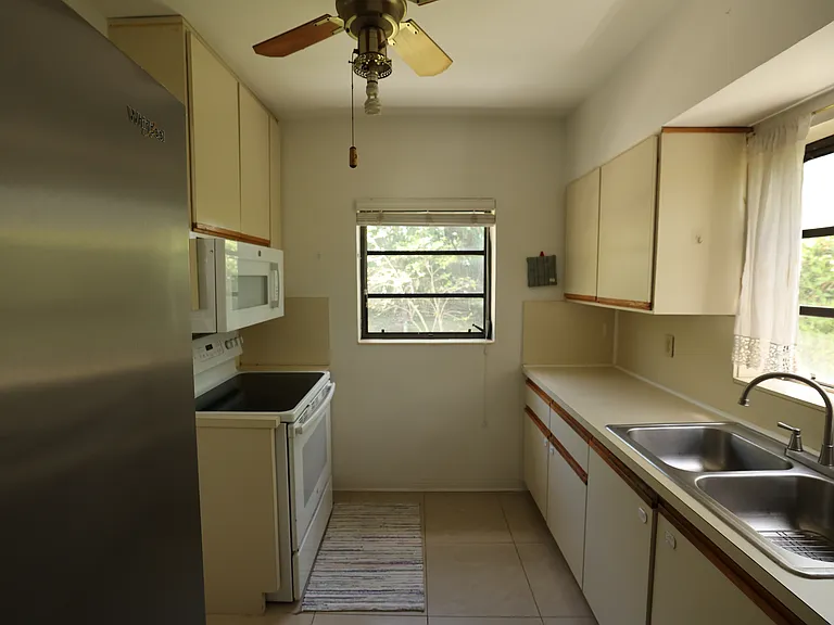 5758 SW 27th St — Photo 13