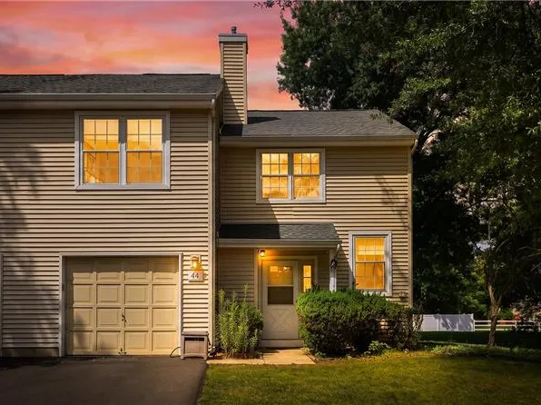 44 Whitby Cir, Somerset, NJ 08873