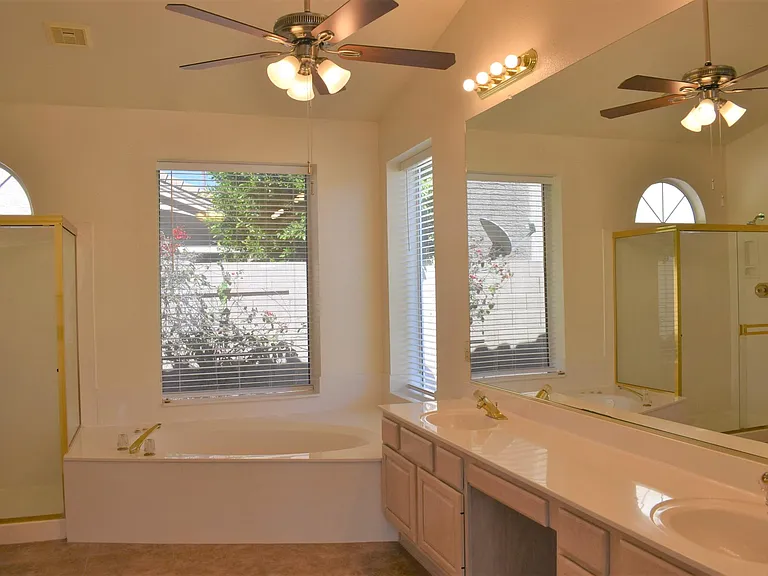 5410 E Campo Bello Dr — Photo 7