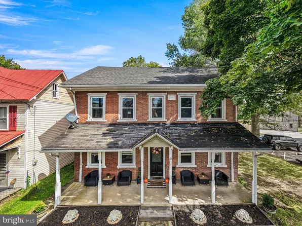 1203 Old Swede Rd, Douglassville, PA 19518