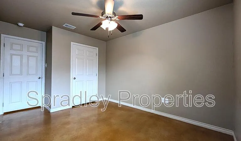 1574 Brady Way — Photo 9