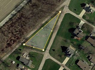 Avenue B, La Salle, MI 48145