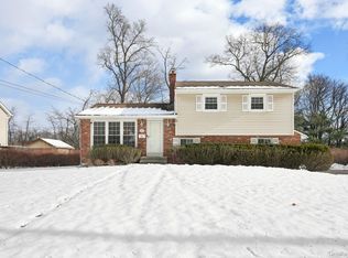 12 Stratford Place, New City, NY 10956