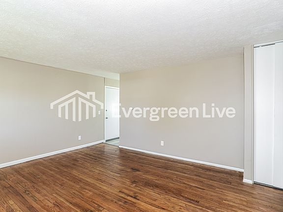 4th image of 1653 Brightview Dr