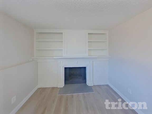 2nd image of 4905 Artistic Cir