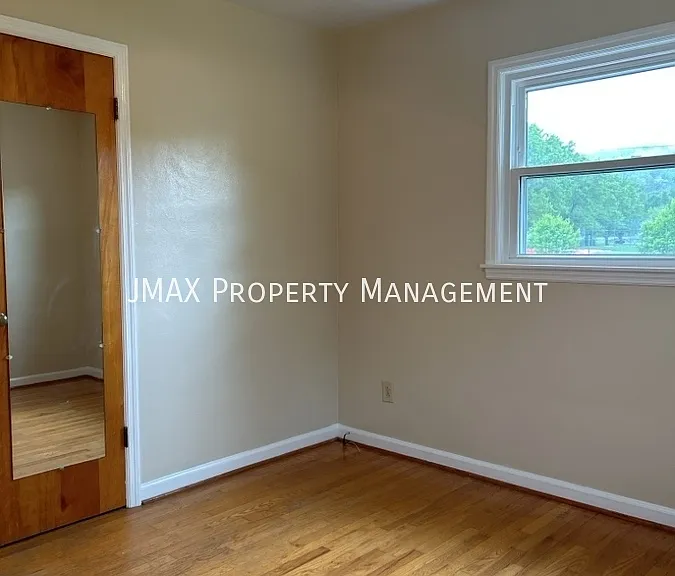 5240 Springlawn Ave — Photo 13