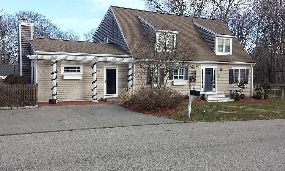 1st image of 101 Beechwood St
