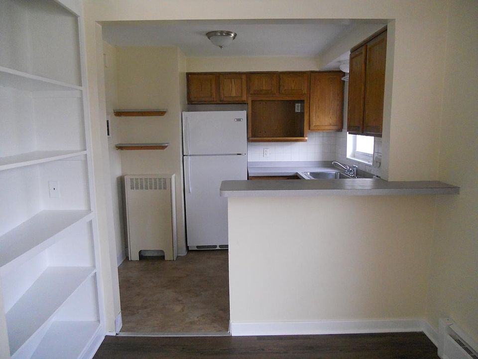 1st image of 744 Englewood Ave APT 1