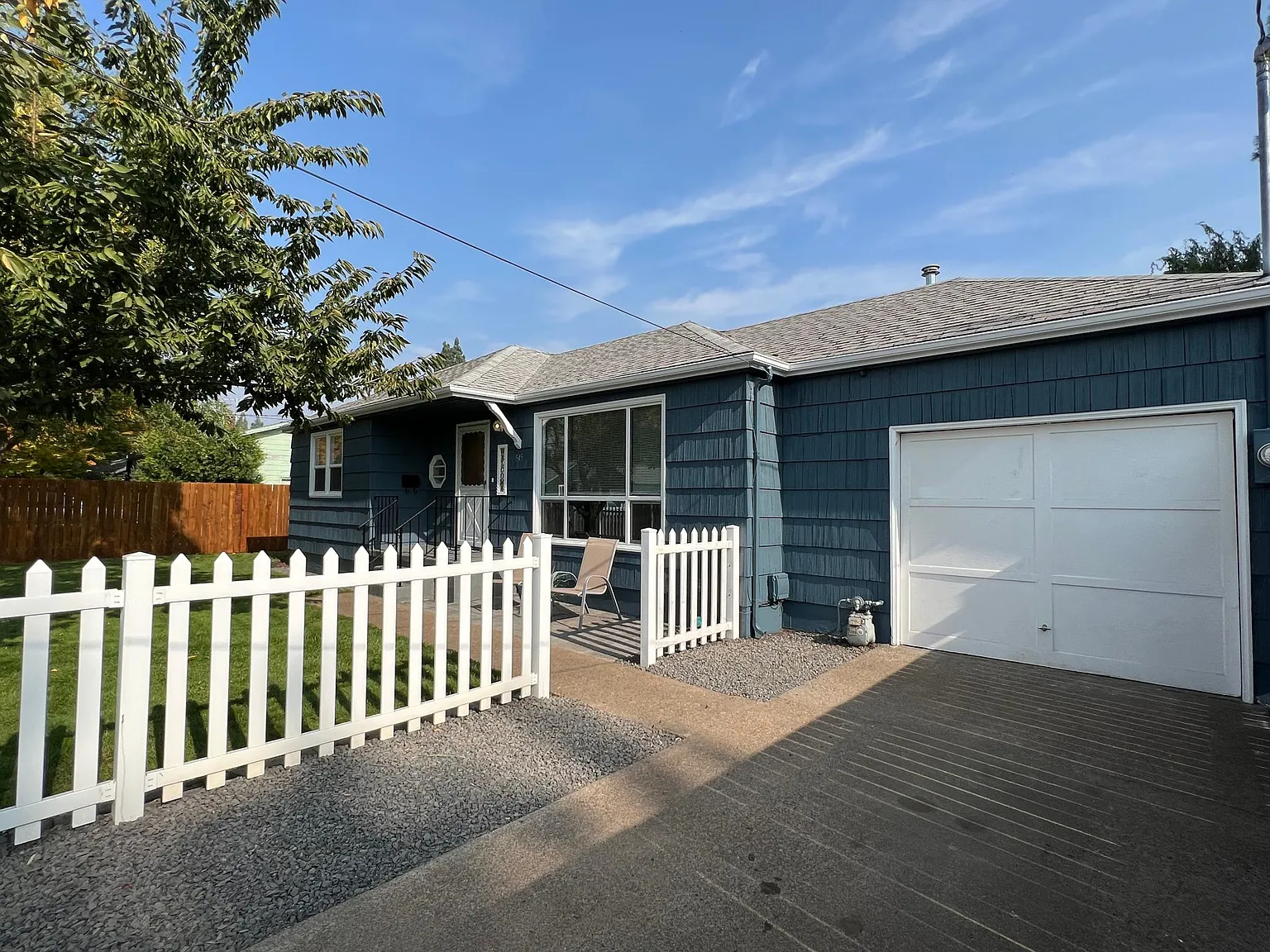 545 Berntzen Rd photo 1