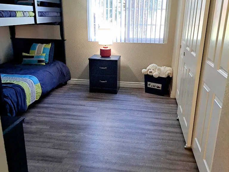 Raintree Apartments — Photo 12