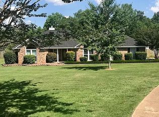 201 Ruth E Willett Dr, Midland, GA 31820