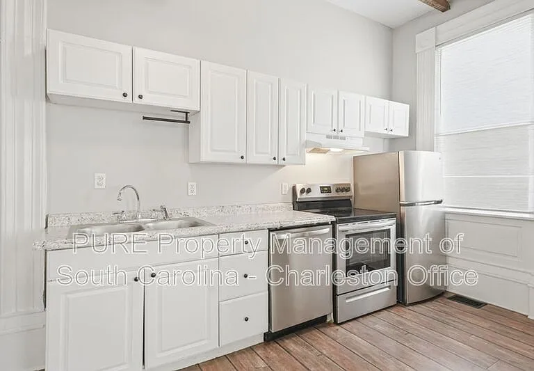 51 Smith St #A — Photo 7