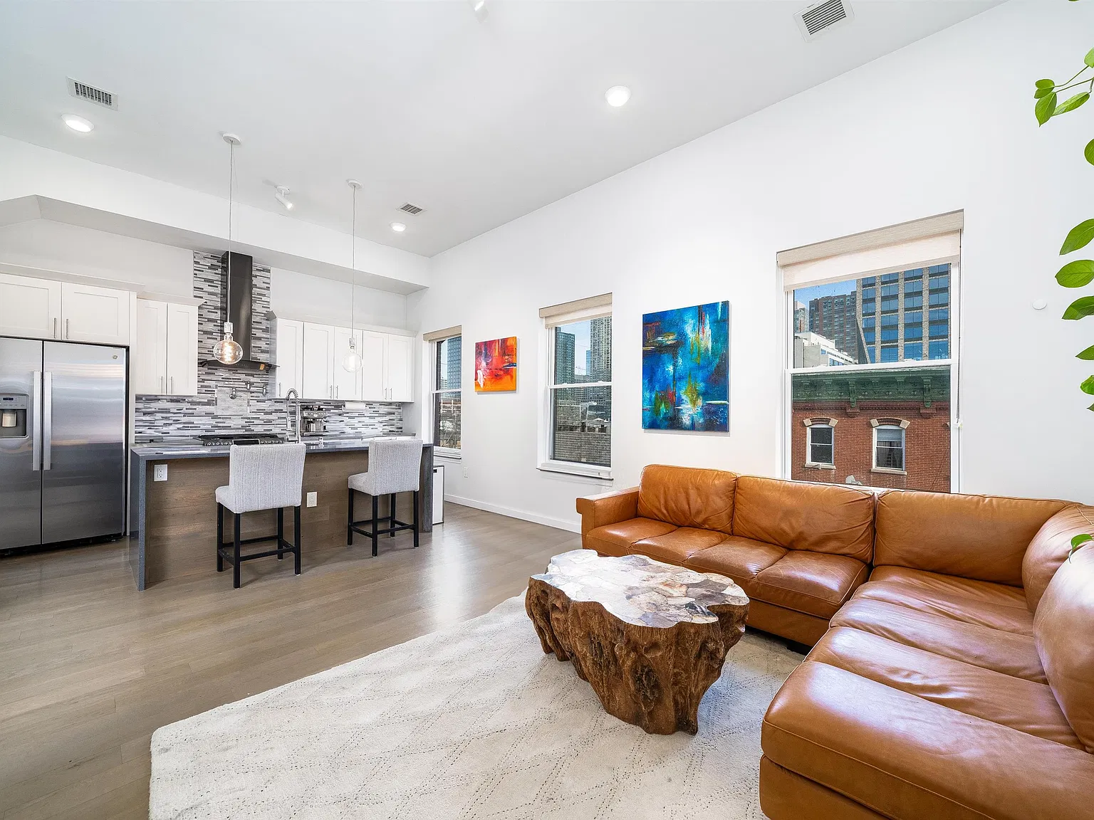 2 bed, 2.0 bath, 1146 sqft, $4,200 — Photo 2