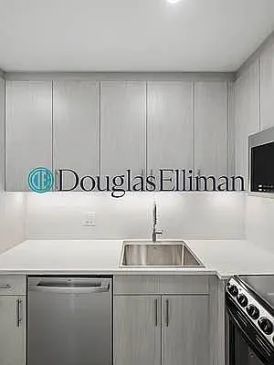 Rented by Douglas Elliman | media 20