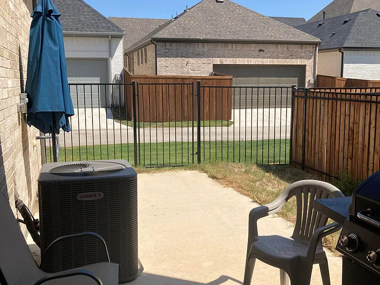6540 Iron Horse Blvd — Photo 14