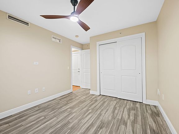 5th image of 708 SE 15TH Street #3