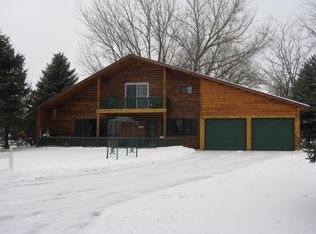 1722 S Wells St, Aberdeen, SD 57401