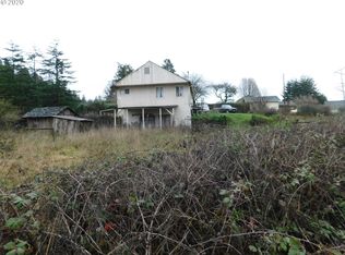 93083 Hobby Ln, Coos Bay, OR 97420