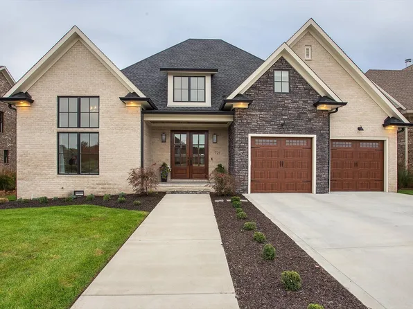 721 Linkside Ln, Bowling Green, KY 42103