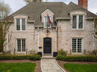 92 Moran Rd, Grosse Pointe Farms, MI 48236