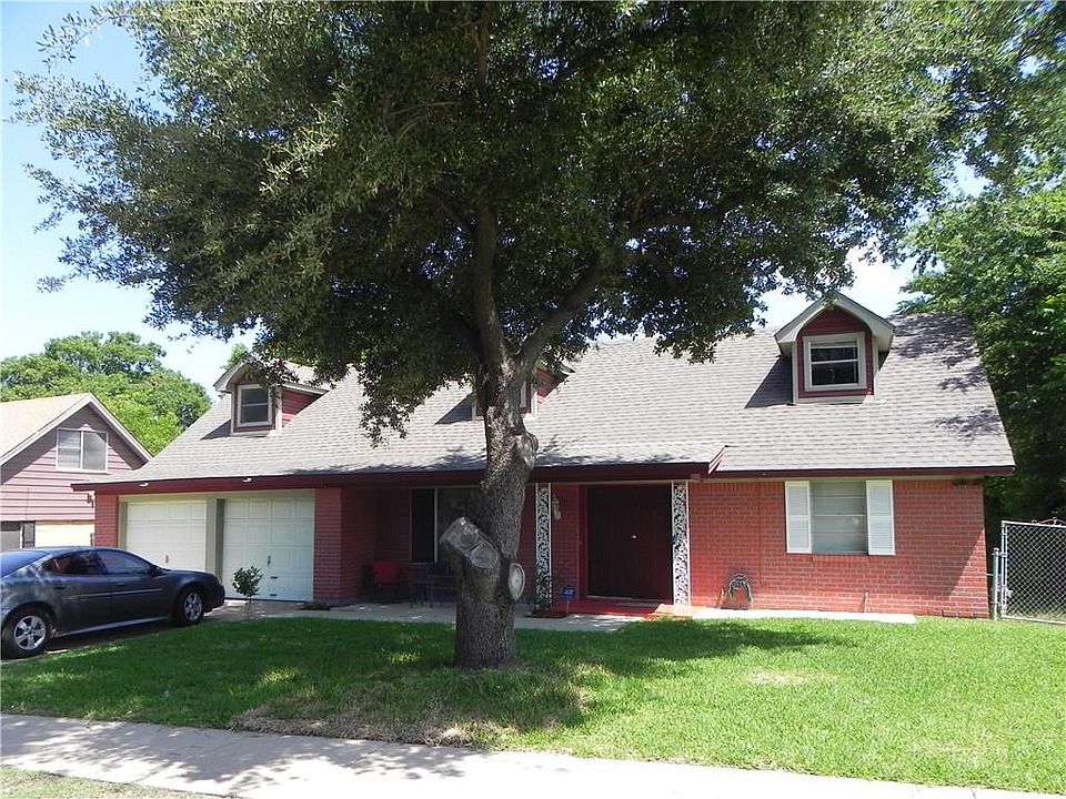 1st image of 1105 Rosewood Ln