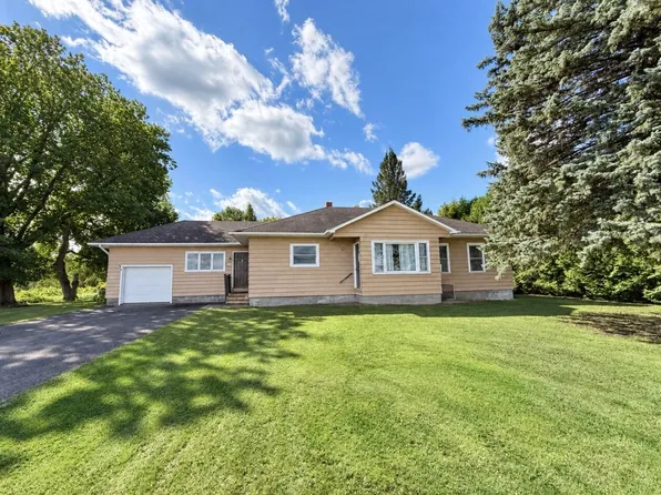 301 Dubois Rd, Champlain, NY 12919