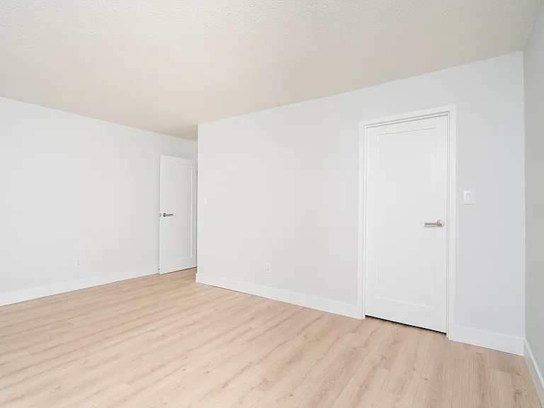 162 Summer St #11D — Photo 6