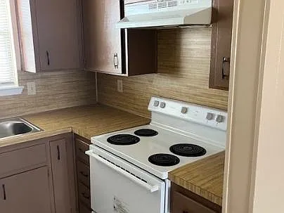 301 Liberty St #207 — Photo 3