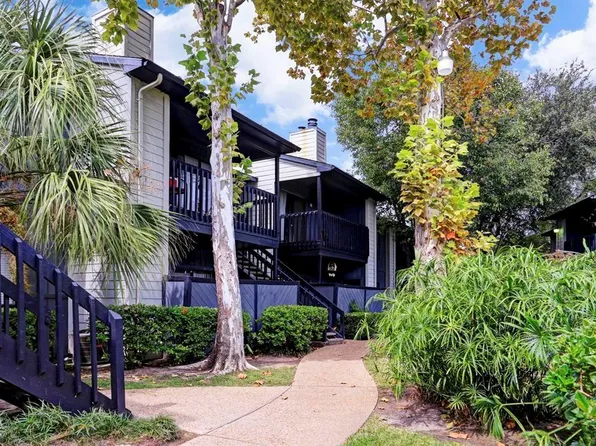 9009 Richmond Ave, Houston, TX