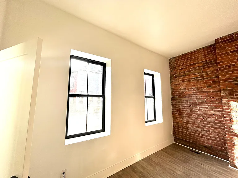 2015 Forbes Ave — Photo 15