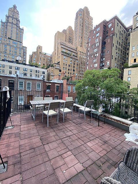 1st image of 19 W 70th St APT 4