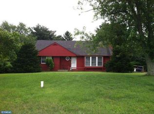 17 Vincentown Rd, Pemberton, NJ 08068