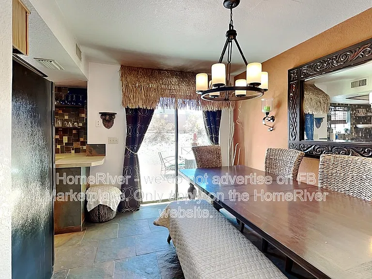 2470 Huntington Dr — Photo 8