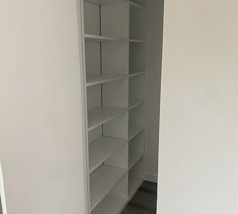 5th image of 1140 N Beachwood Dr APT D