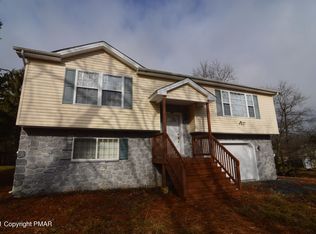 143 Caddo Ter, Albrightsville, PA 18210