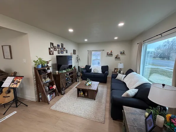 201 S 400 E, Springville, UT 84663