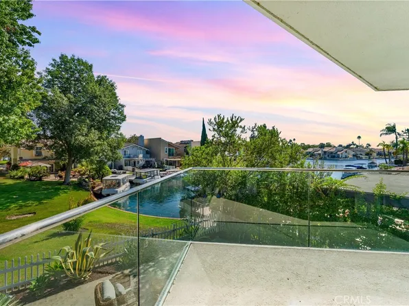 21886 Winnebago Ln, Lake Forest, CA 92630