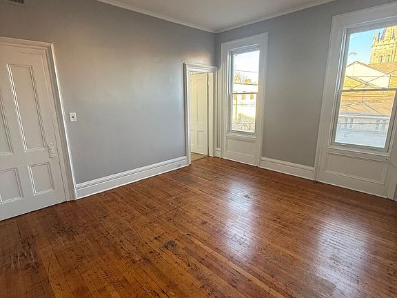 3rd image of 165 Liberty St Floor 2
