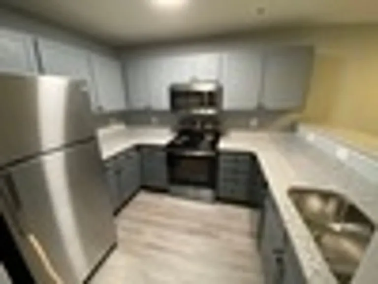3 Bedroom 3 Bathroom Apartments, perfect for Roommates! — Photo 23