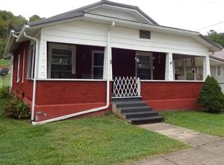 29 Roosevelt St, Reedy, WV 25270